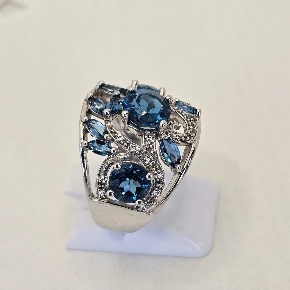 Natural London Blue Topaz Ring Rhodium Sterling Silver Size 7! New - Picture 7 of 12